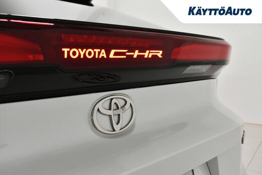 Toyota C-HR vaihtoauto