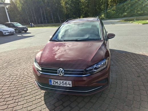 Volkswagen Golf Sportsvan vaihtoauto