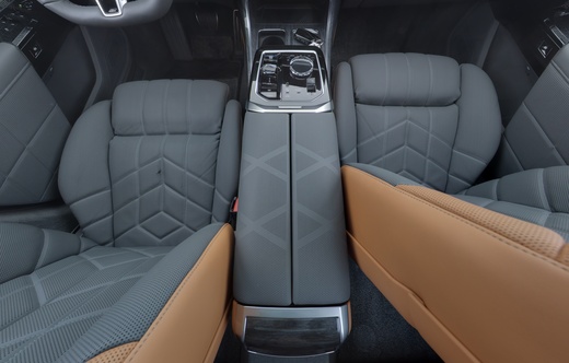 BMW 760 vaihtoauto