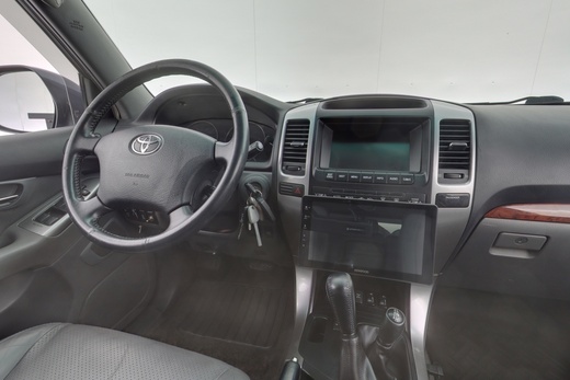 Toyota Land Cruiser vaihtoauto