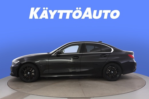 BMW 330 vaihtoauto