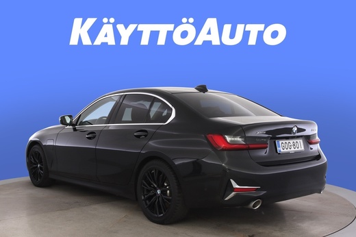 BMW 330 vaihtoauto