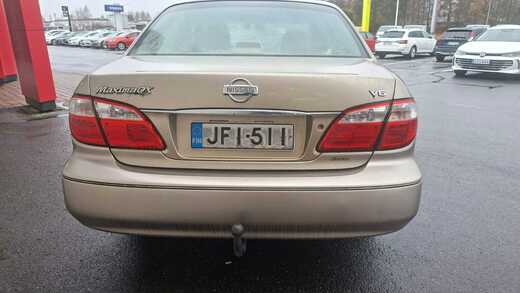 Nissan Maxima vaihtoauto