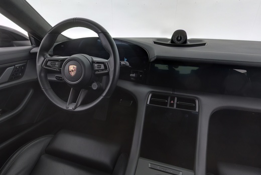 Porsche Taycan vaihtoauto