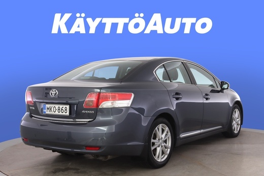 Toyota Avensis vaihtoauto