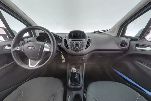 Ford Transit Courier vaihtoauto
