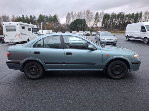 Nissan Almera vaihtoauto