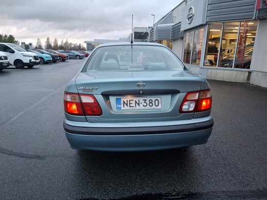 Nissan Almera vaihtoauto