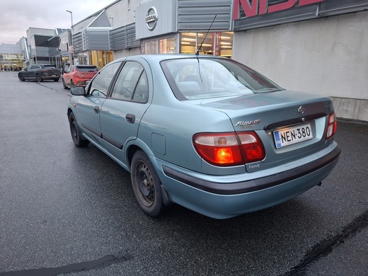 Nissan Almera vaihtoauto