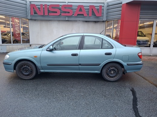 Nissan Almera vaihtoauto