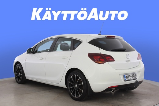 Opel Astra vaihtoauto