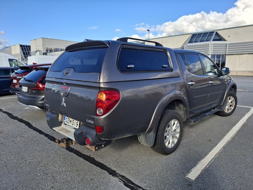 Mitsubishi L200 vaihtoauto