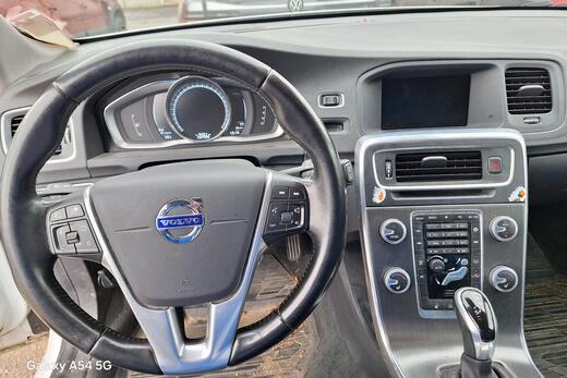 Volvo V60 Cross Country vaihtoauto