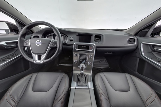 Volvo V60 Cross Country vaihtoauto