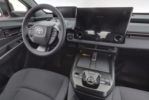 Toyota bZ4X vaihtoauto