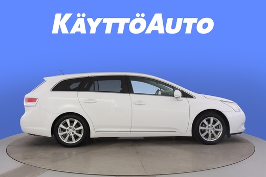 Toyota Avensis vaihtoauto