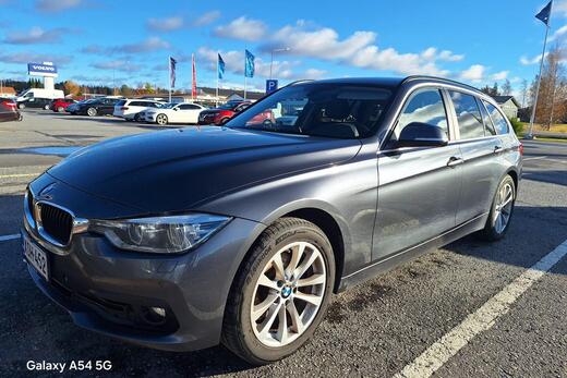 BMW 320 vaihtoauto
