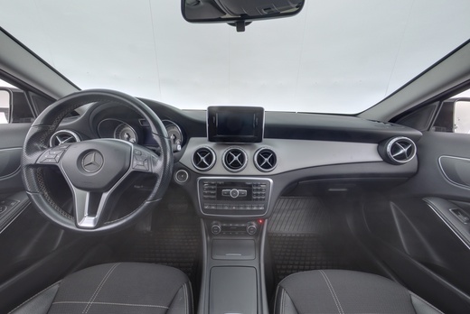 Mercedes-Benz GLA vaihtoauto