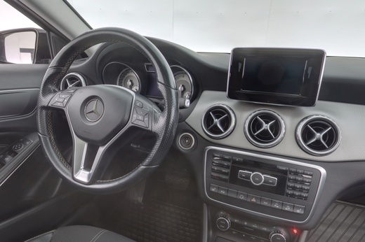 Mercedes-Benz GLA vaihtoauto