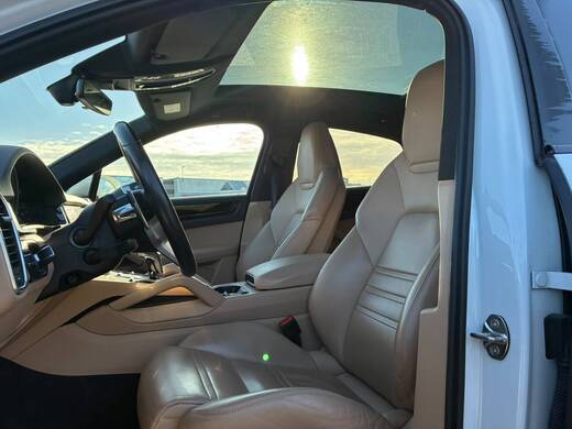 Porsche Cayenne vaihtoauto