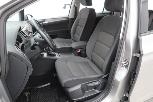 Volkswagen Golf Sportsvan vaihtoauto