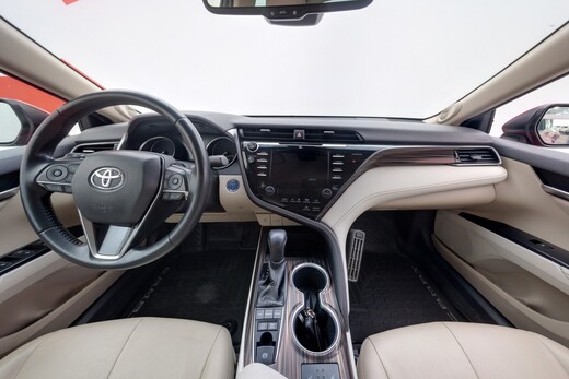 Toyota Camry vaihtoauto