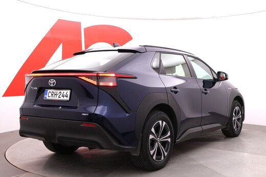 Toyota bZ4X vaihtoauto