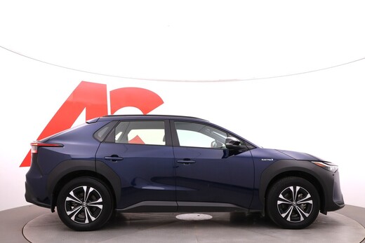 Toyota bZ4X vaihtoauto
