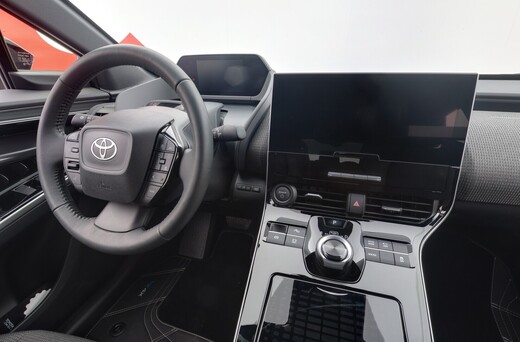 Toyota bZ4X vaihtoauto