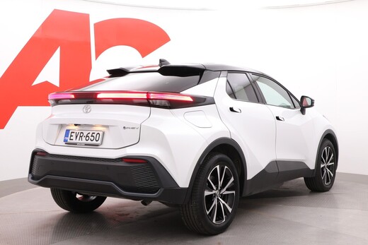 Toyota C-HR vaihtoauto