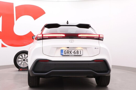 Toyota C-HR vaihtoauto