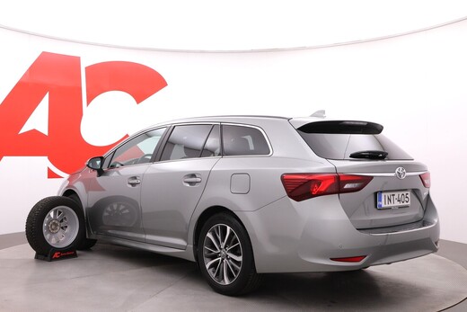 Toyota Avensis vaihtoauto