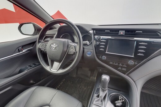 Toyota Camry vaihtoauto