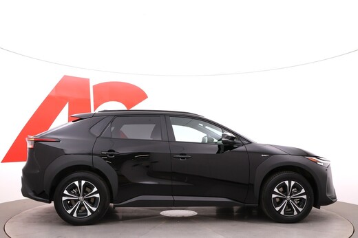 Toyota bZ4X vaihtoauto