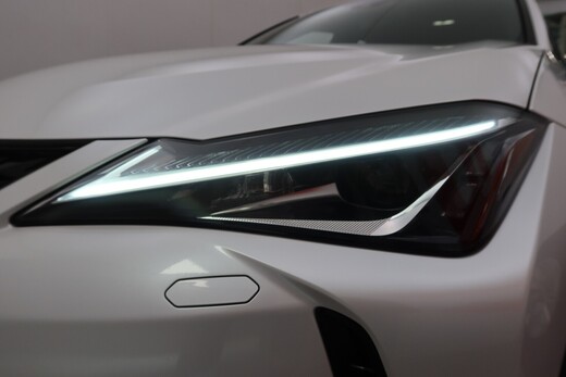 Lexus UX vaihtoauto