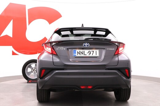 Toyota C-HR vaihtoauto