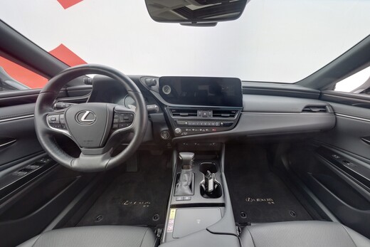 Lexus ES vaihtoauto