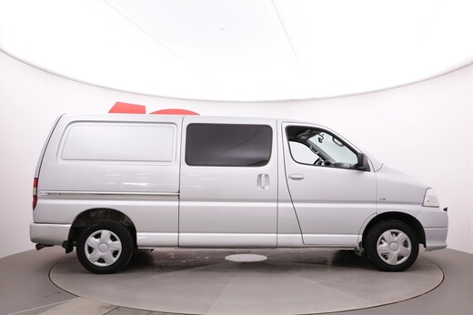 Toyota Hiace vaihtoauto