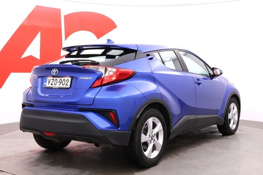 Toyota C-HR vaihtoauto
