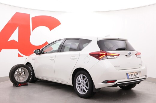 Toyota Auris vaihtoauto