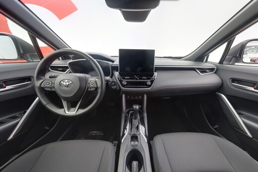 Toyota Corolla Cross vaihtoauto
