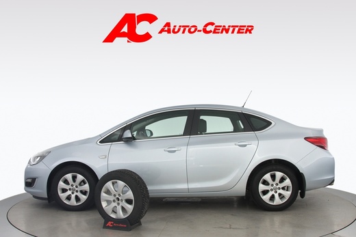 Opel Astra vaihtoauto