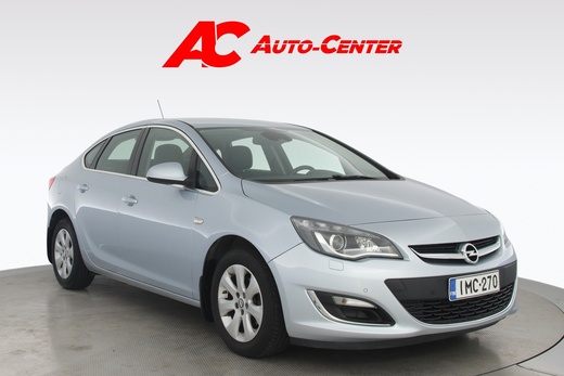 Opel Astra vaihtoauto