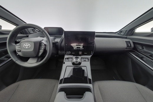 Toyota bZ4X vaihtoauto