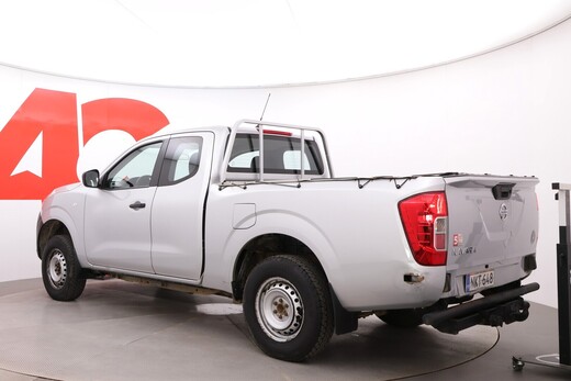 Nissan Navara vaihtoauto