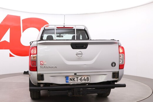 Nissan Navara vaihtoauto