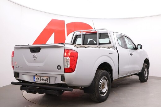 Nissan Navara vaihtoauto