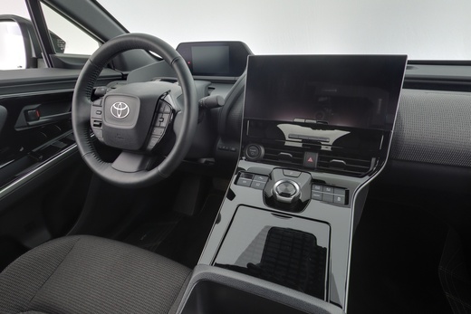 Toyota bZ4X vaihtoauto