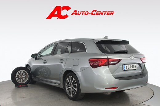 Toyota Avensis vaihtoauto