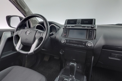 Toyota Land Cruiser vaihtoauto